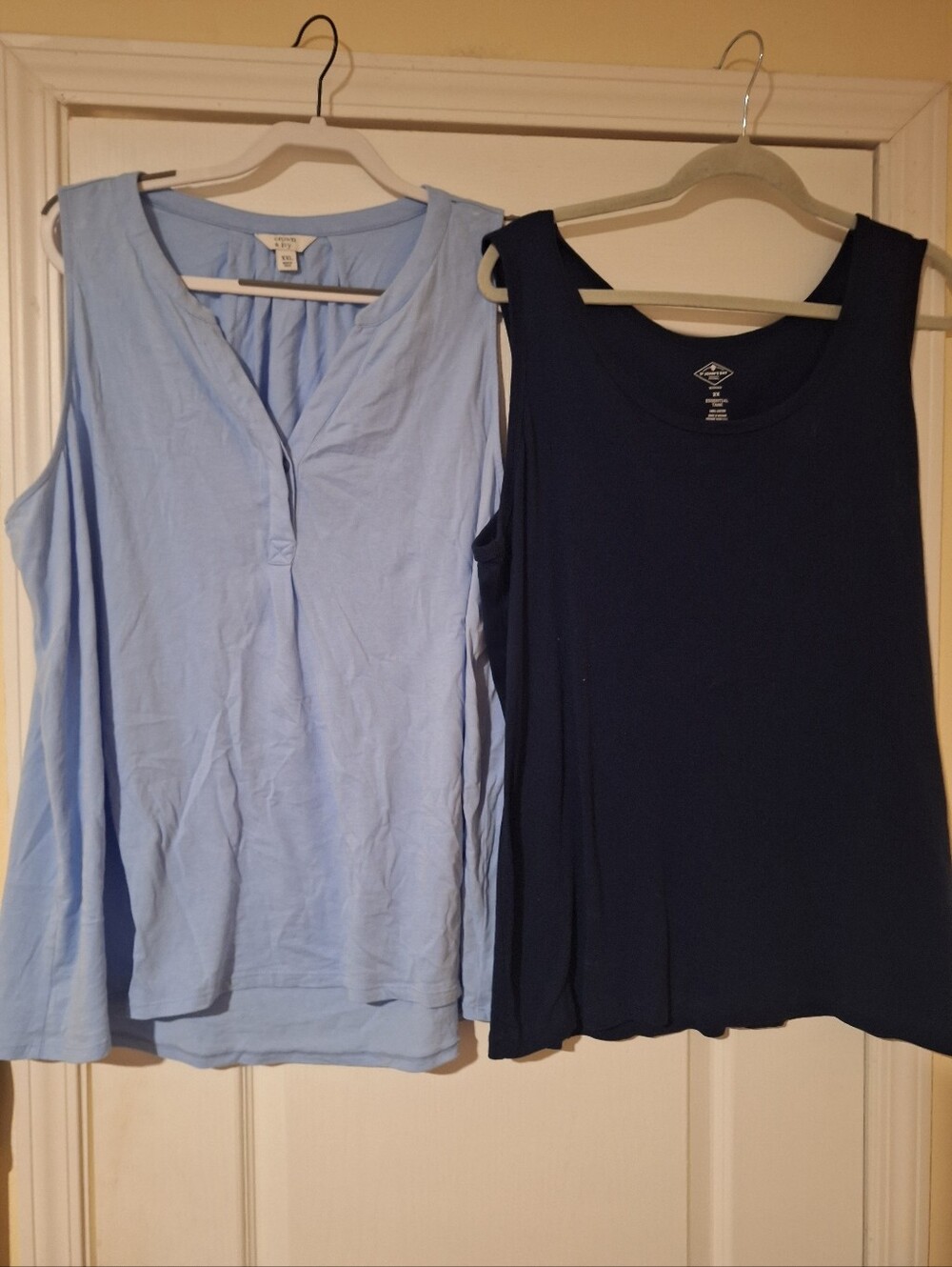 Lot Of‎  2 Womens Tank Top 2X XXl Shirts